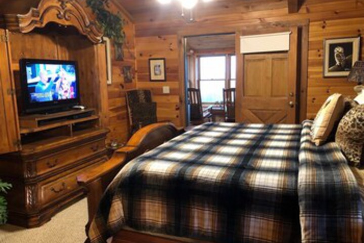 Room 32 of 35