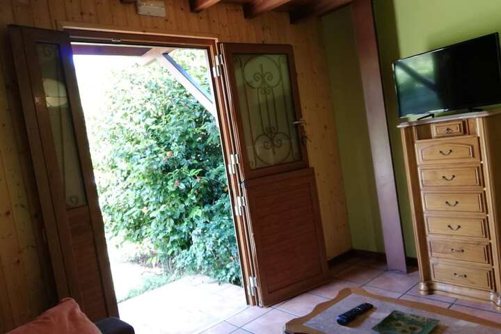 Room 25 of 40
