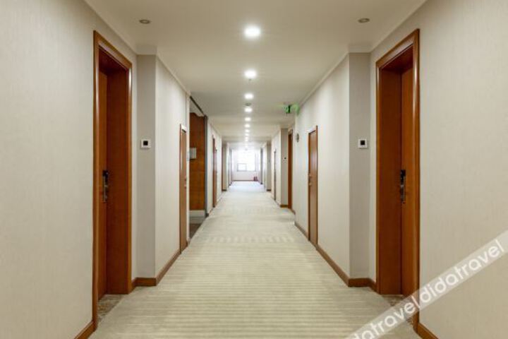 Hotel Interior 9 of 18