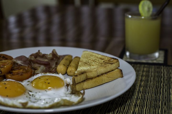 Dining 50 of 66
