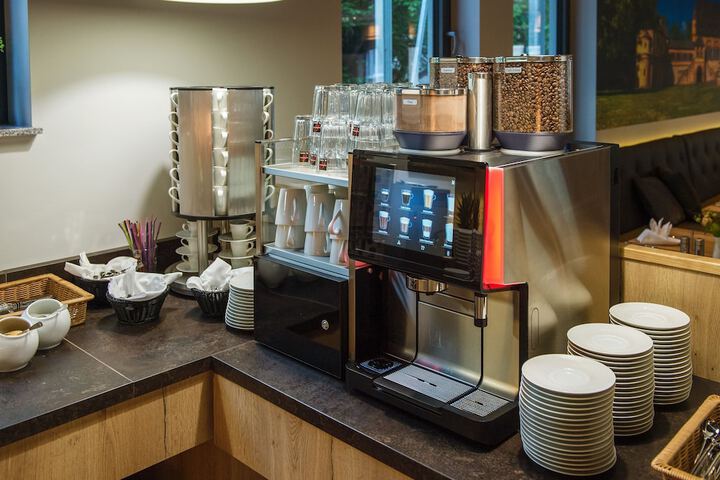 Breakfast/Coffee Service 64 of 92