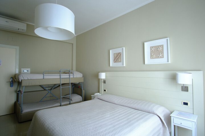 Room 45 of 85