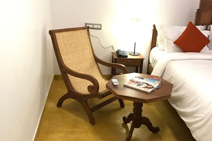 Room 9 of 31