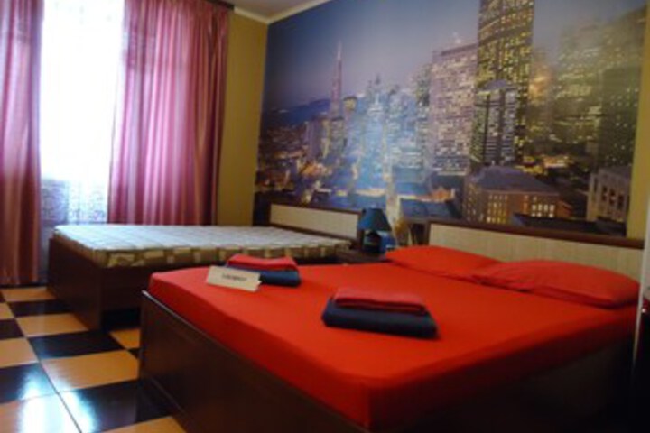 Room 33 of 92