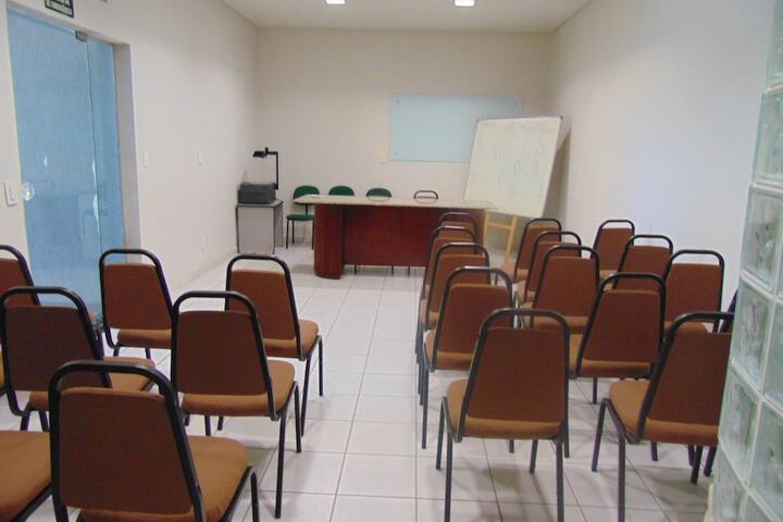 Business Center 22 of 23