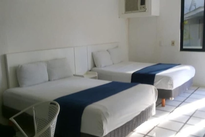 Room 3 of 42