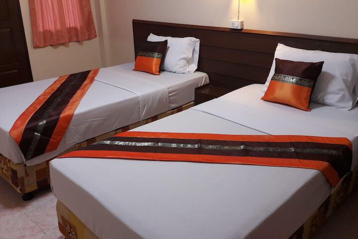Room 8 of 23