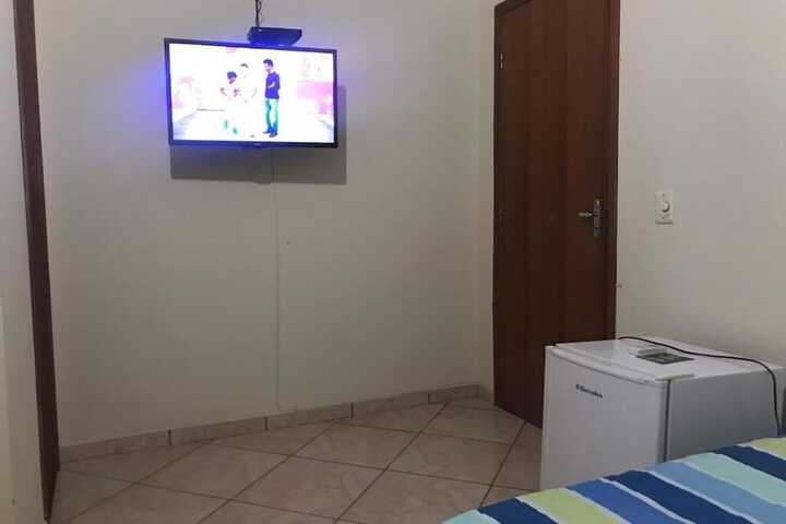 Room 10 of 26