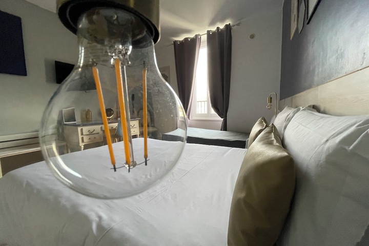 Room 18 of 40