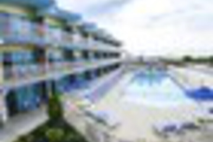 Hotel 203 of 216