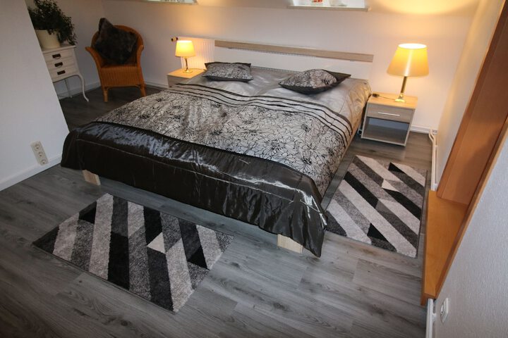 Room 15 of 97