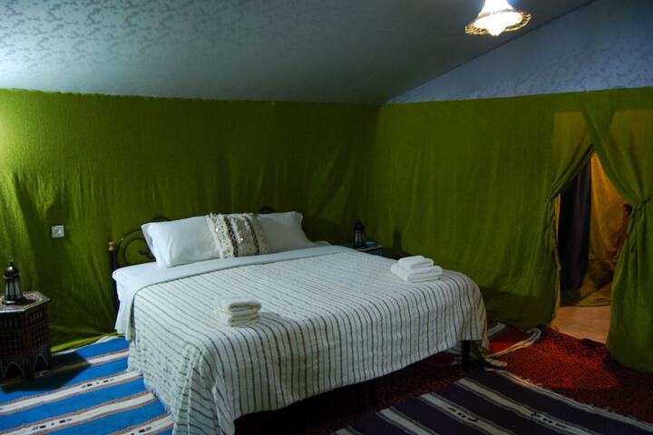 Room 4 of 52