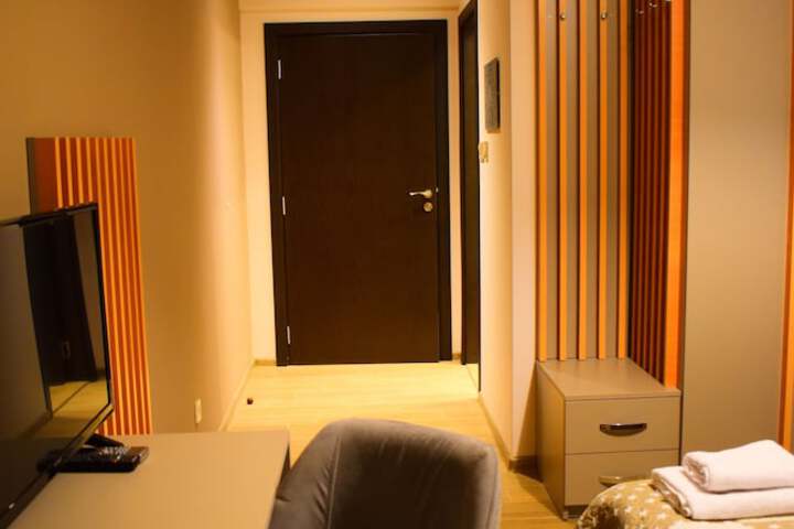 Room 6 of 41