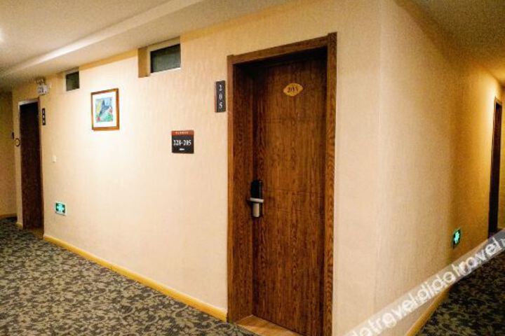 Hotel Interior 10 of 21