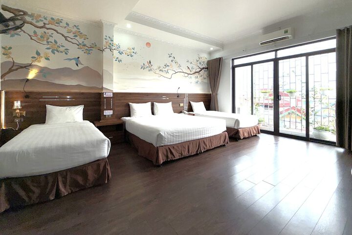 Room 17 of 46