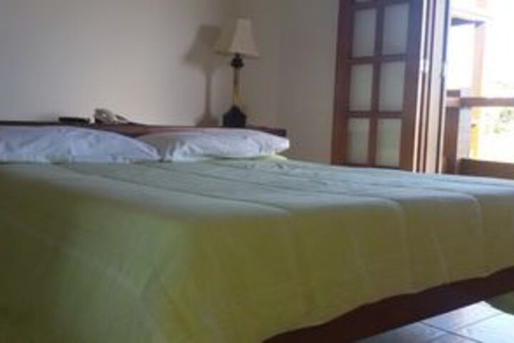 Room 32 of 47