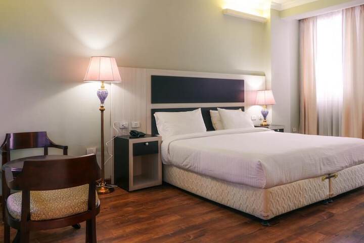 Room 6 of 20