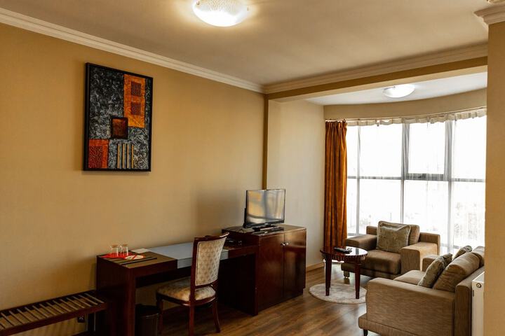 Room 9 of 19