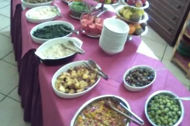 Dining 2 of 4