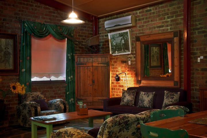 Room 6 of 41