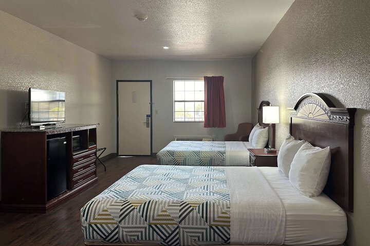 Room 22 of 37