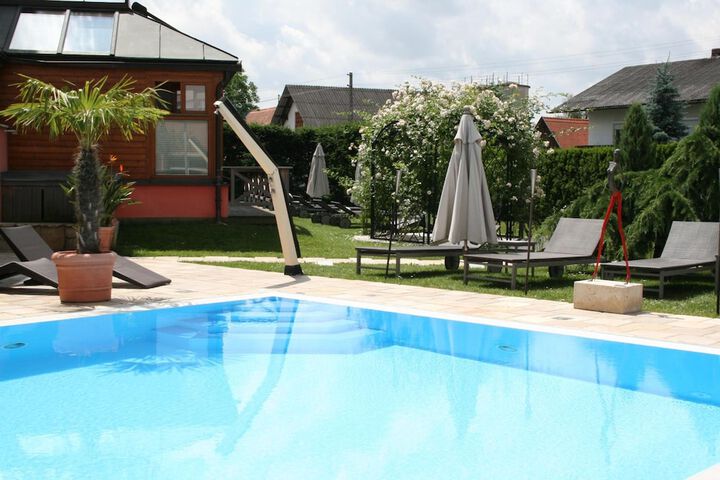 Pool Hotel