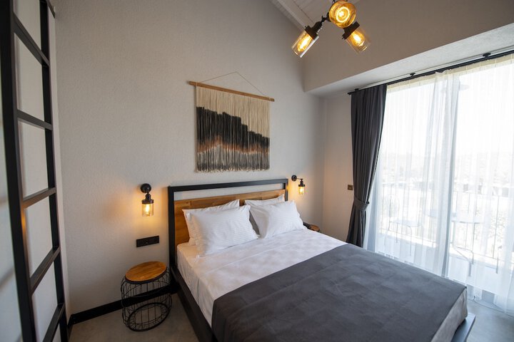Room 9 of 201