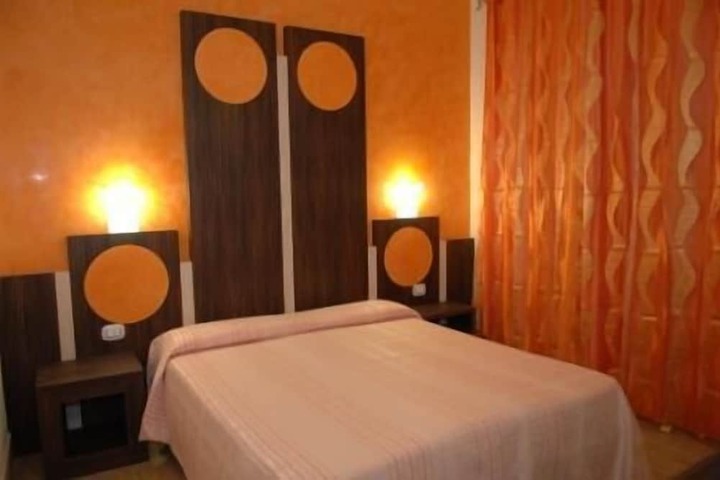 Room 14 of 43