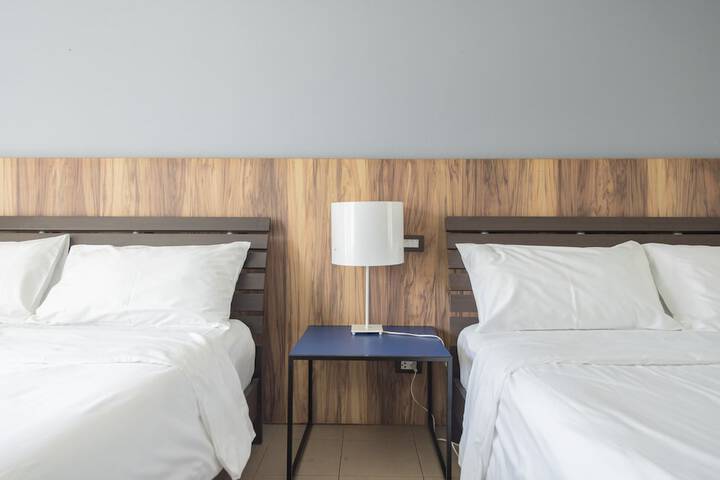 Room 8 of 49