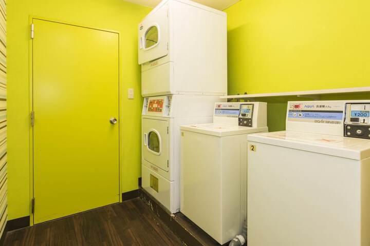 Laundry 10 of 14