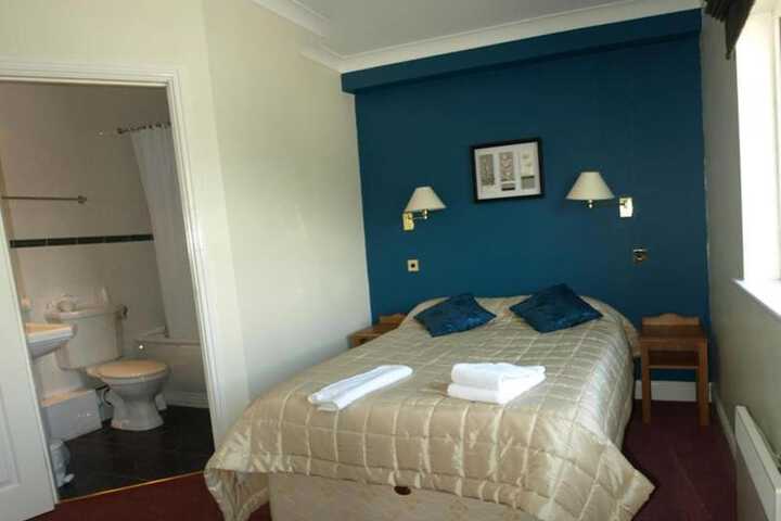 Room 5 of 52