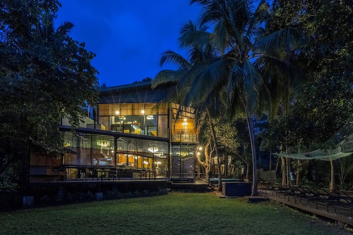 Hotel Exterior 20 of 21