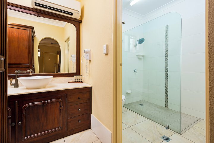 Bath Interior