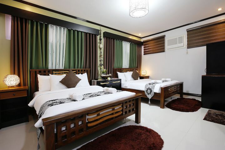 Room 8 of 42