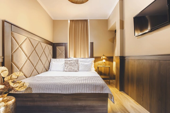 Room 4 of 47