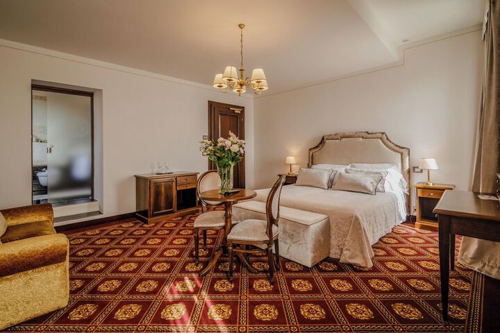 Room 92 of 185