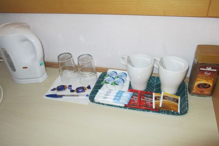 Breakfast/Coffee Service 14 of 28