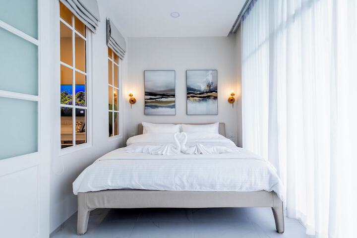Room 29 of 213