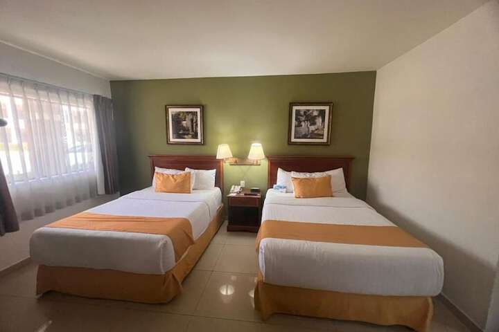 Room 14 of 49