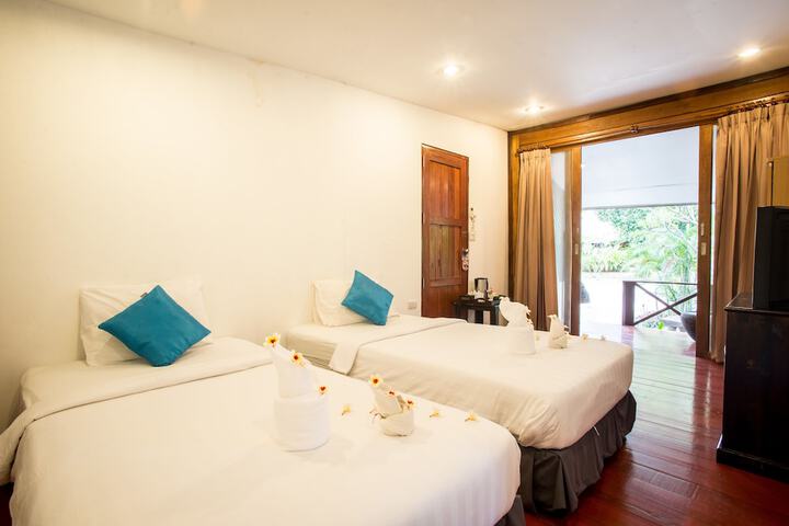 Room 10 of 46