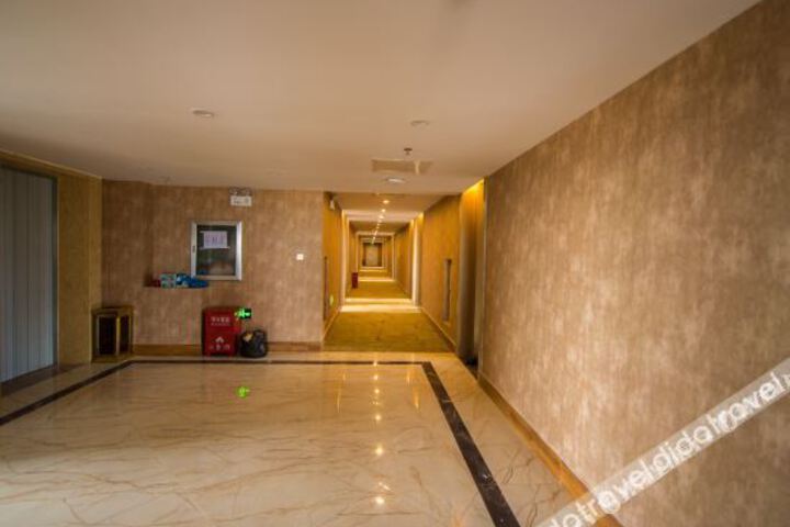 Hotel Interior 11 of 18