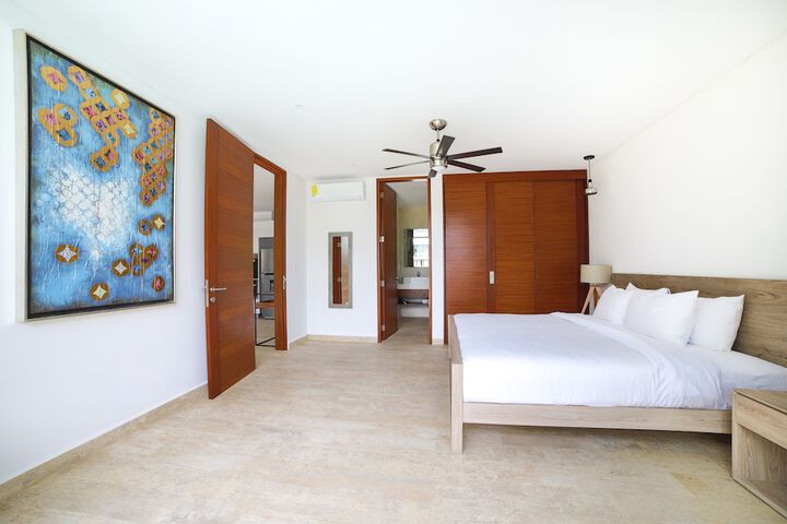 Room 2 of 15
