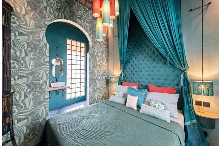 Room 56 of 174