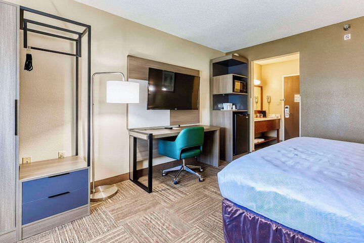 Room 21 of 68