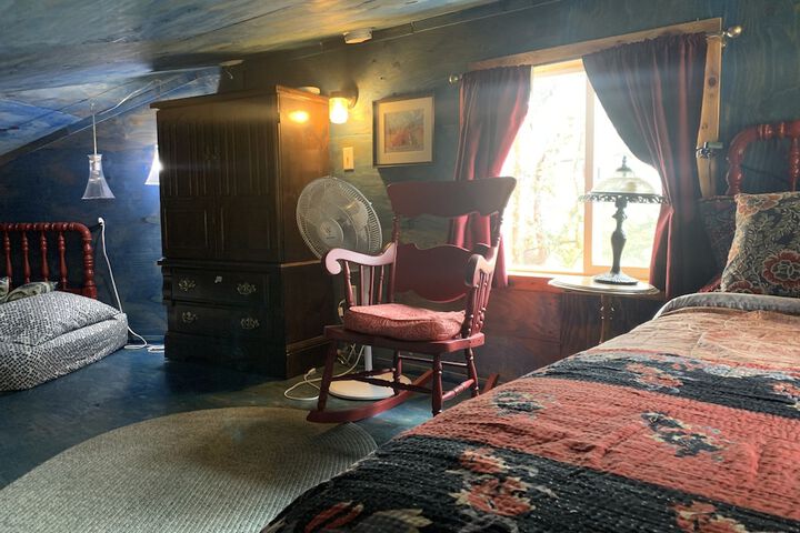 Room 42 of 129