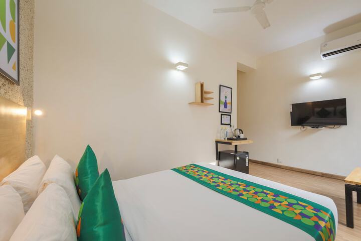 Room 15 of 57