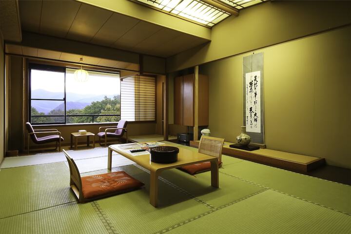 Room 6 of 41