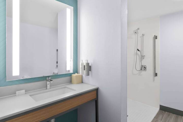Bathroom shower