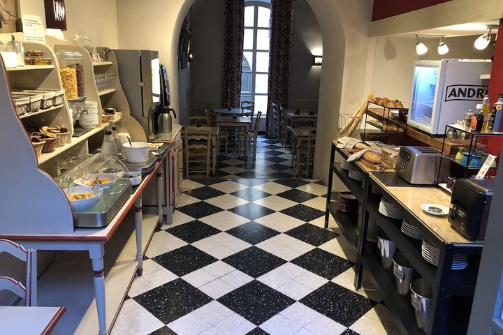 Dining 115 of 136