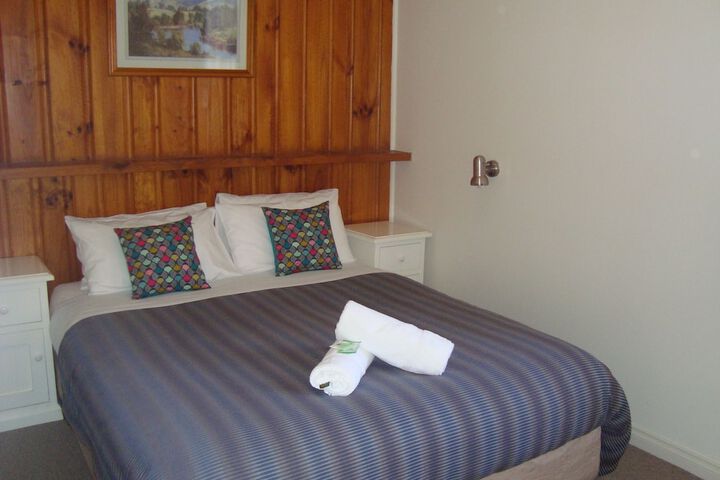 Room 9 of 46